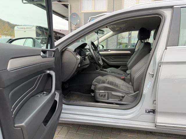 Volkswagen Passat – 10