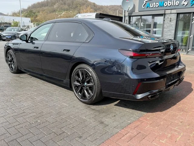 BMW M760 – 3