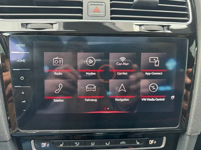 Volkswagen Golf – 24