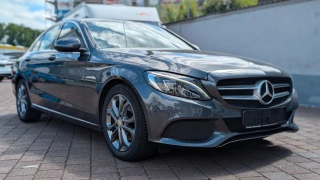 MERCEDES-BENZ C 200 – 7