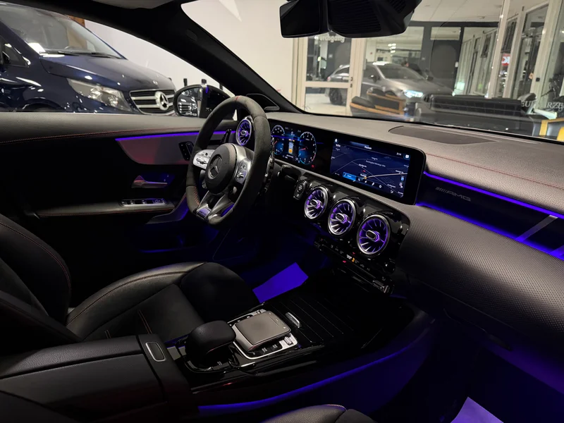 Mercedes-Benz CLA 45 AMG – 19