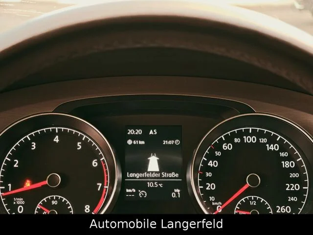 Volkswagen Golf – 26