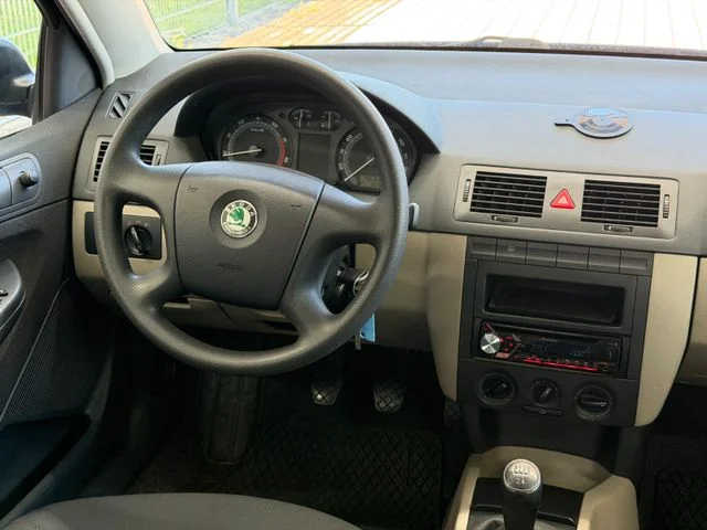 Škoda Fabia – 18