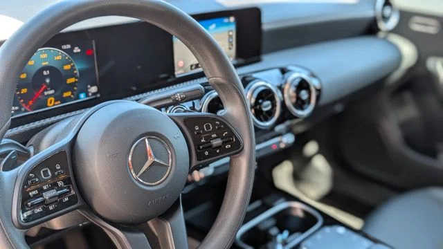 MERCEDES-BENZ CLA 180 Shooting Brake – 13