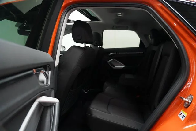AUDI Q3 – 18