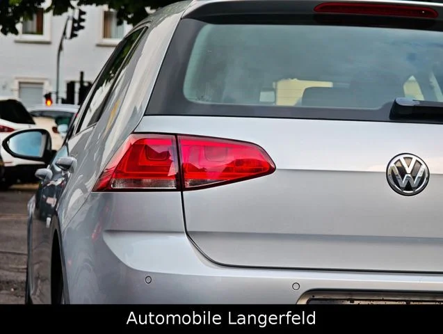 Volkswagen Golf – 8