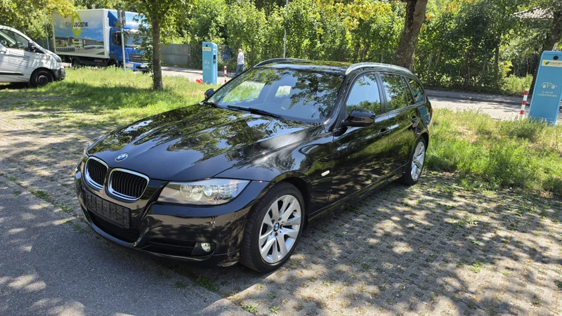 BMW 3 Series E90 (2005-2012) – 8