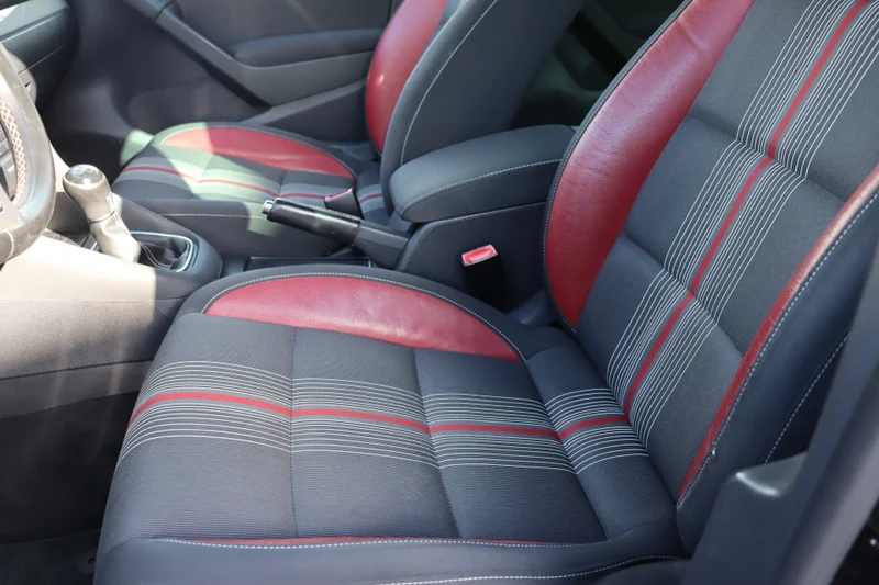 Volkswagen Golf – 10