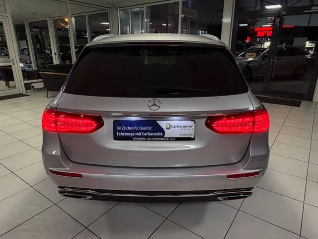 Mercedes-Benz E 220 – 6