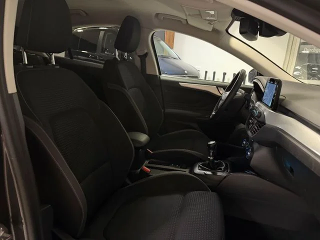 Ford Focus – 18