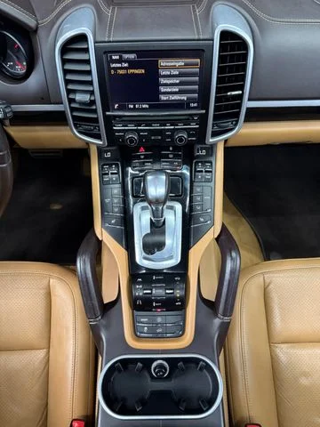 Porsche Cayenne – 29