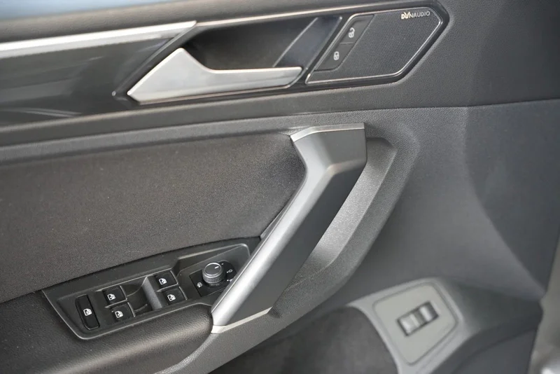 Volkswagen Tiguan – 10