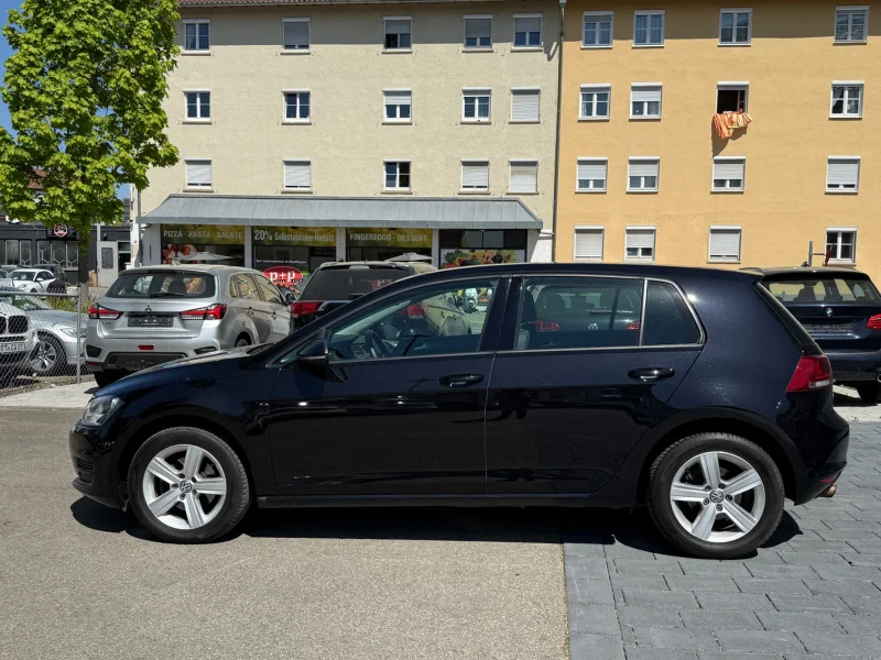 Volkswagen Golf – 8