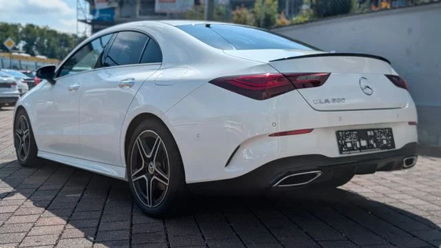 MERCEDES-BENZ CLA 200 – 3