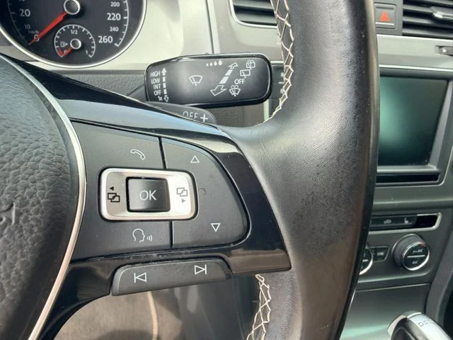 VW Golf – 24