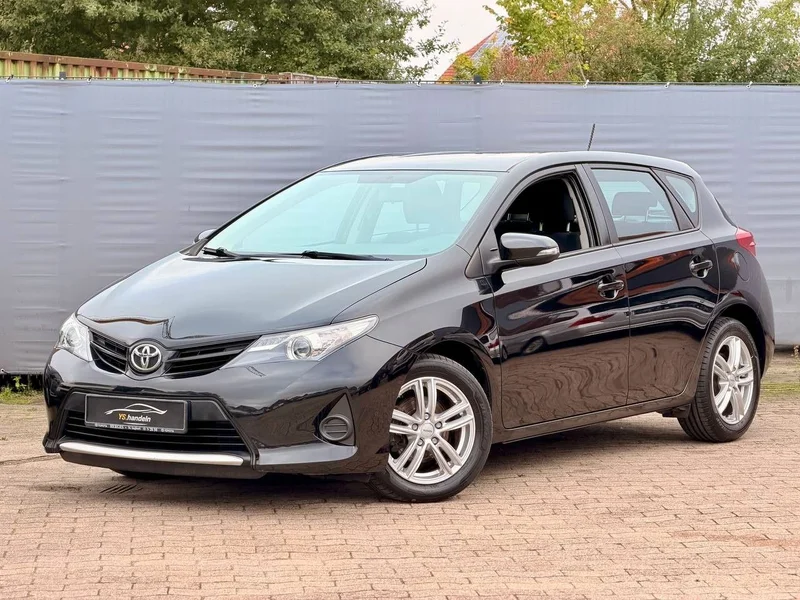 Toyota Auris II (2012-)
