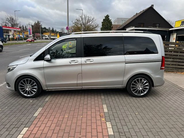 Mercedes-Benz V 220