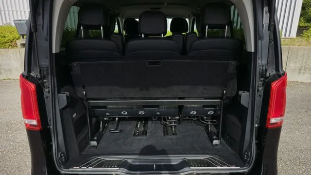 Mercedes-Benz V 220 – 14