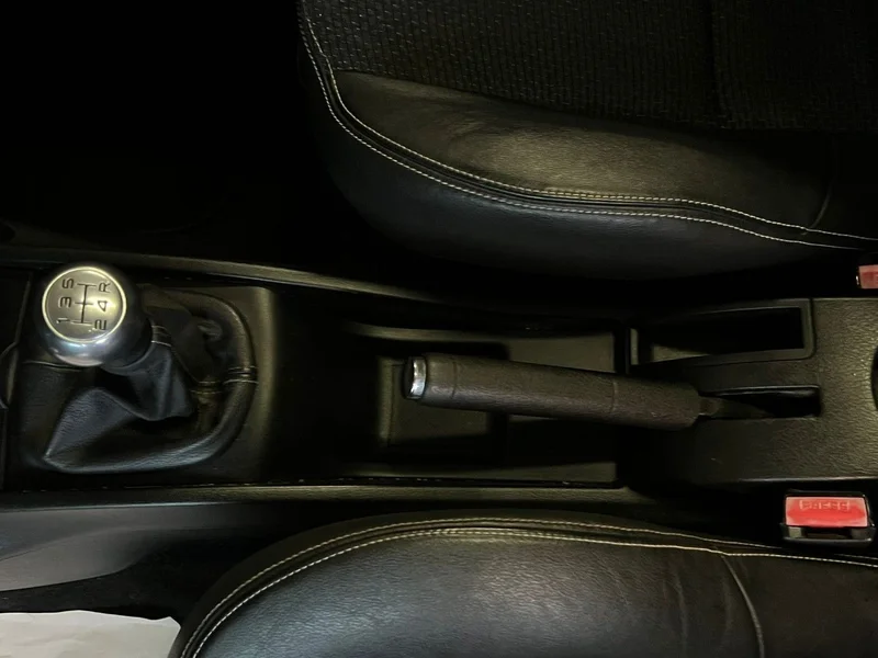 Peugeot 207 – 7