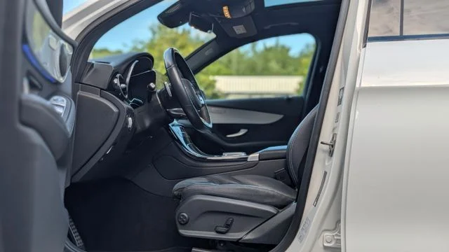 MERCEDES-BENZ GLC 300 – 16