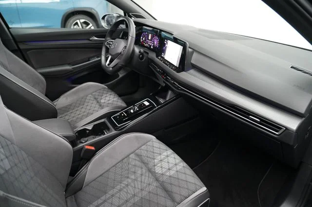 VW Golf – 27