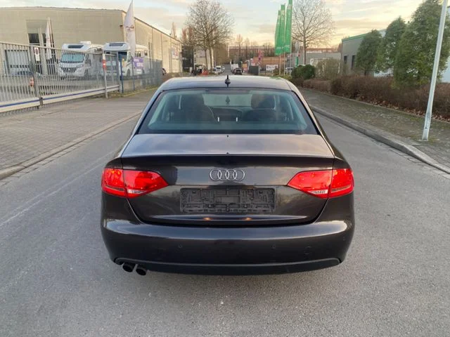 AUDI A4 – 6