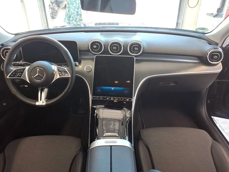 Mercedes-Benz C 200 – 7