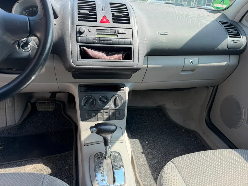 Volkswagen Tiguan – 11