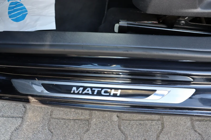 Volkswagen Golf – 13