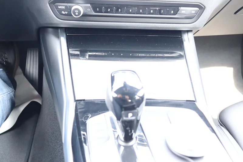 BMW 318 – 25