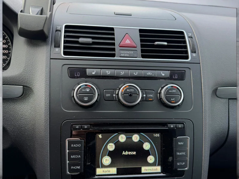 Volkswagen Touran – 10