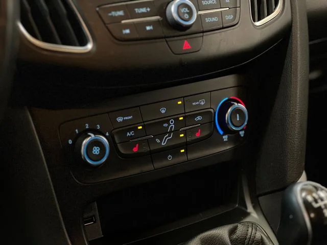 Ford Focus – 26