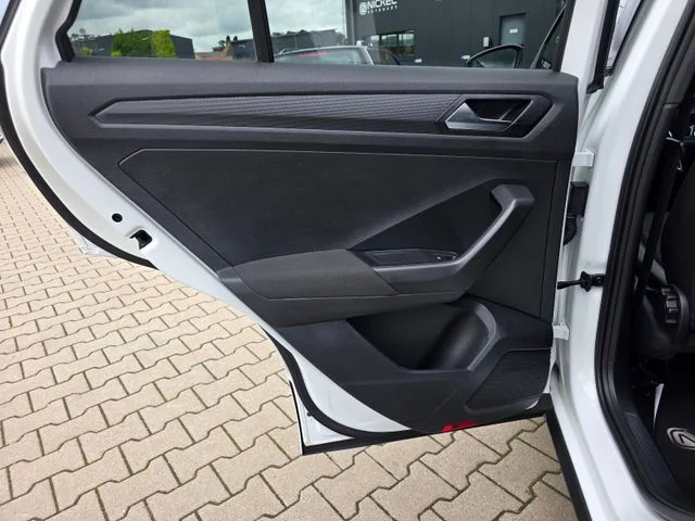 Volkswagen T-Roc – 28