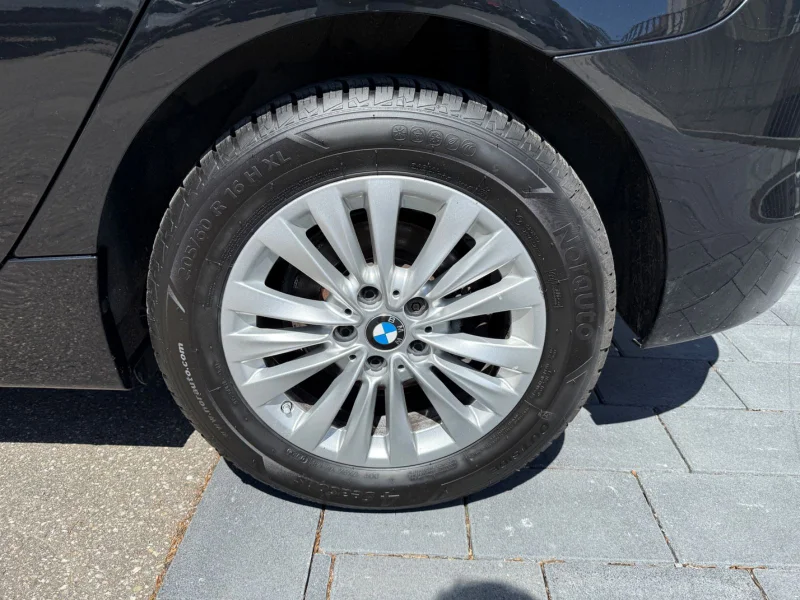 BMW 218 – 10