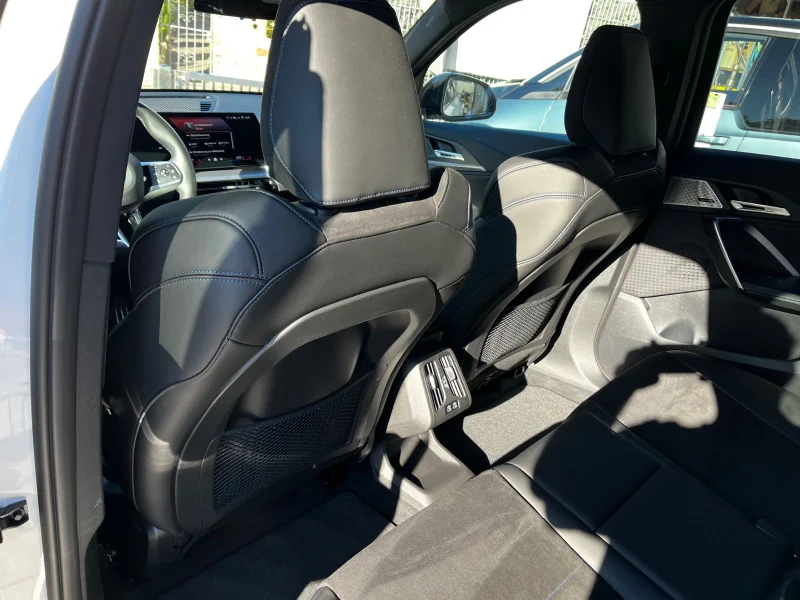 BMW iX1 – 15