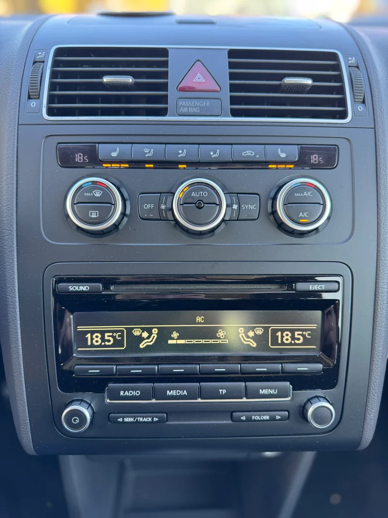 Volkswagen Touran – 8