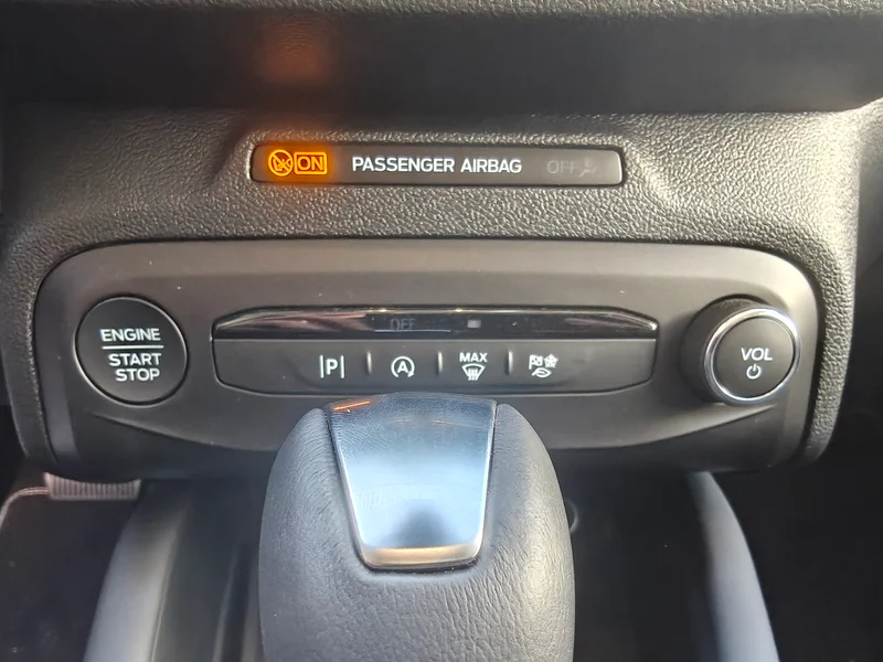 Ford Focus Turnier Active X 1.0 7AT – 19