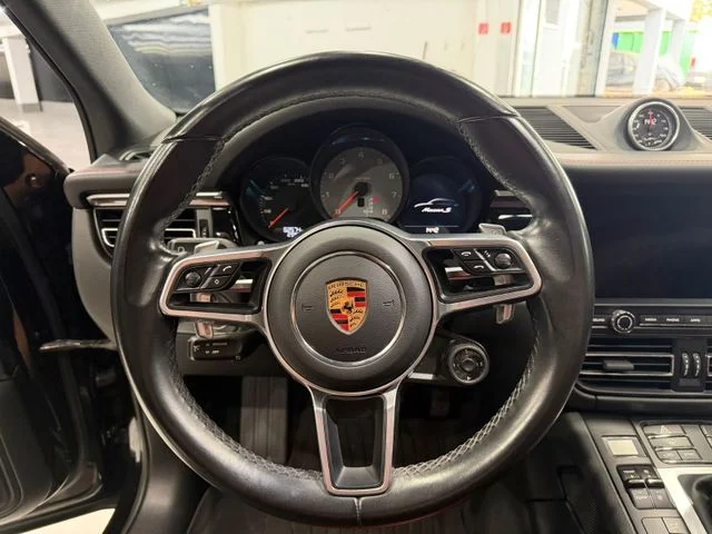 Porsche Macan – 17