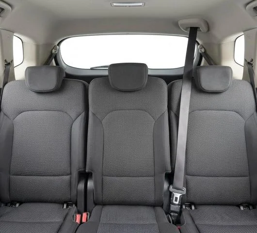 Kia Carens – 9