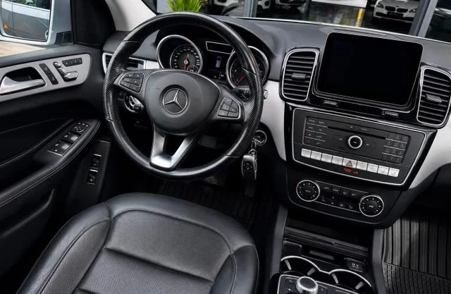 Mercedes-Benz GLE 250 – 8