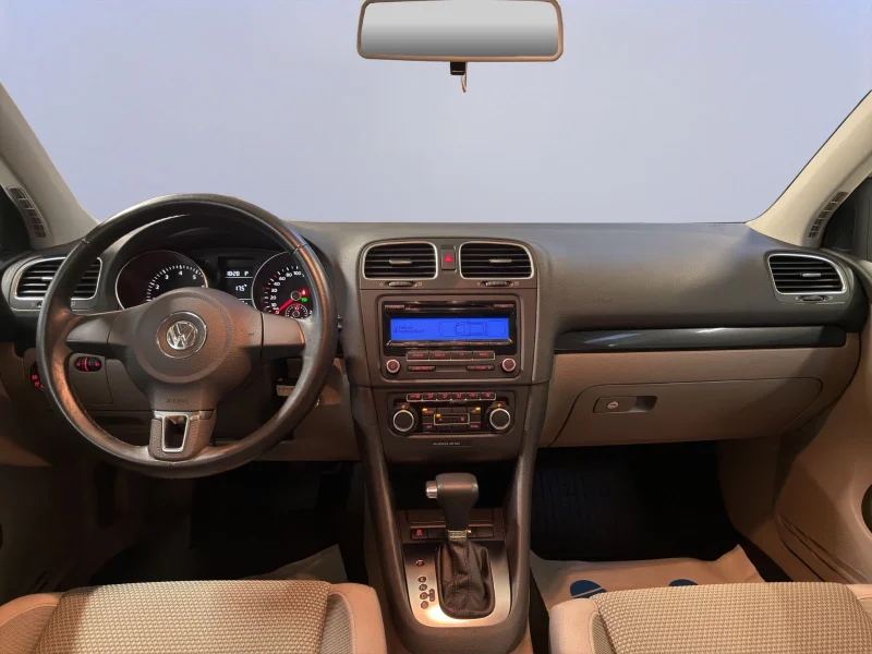 Volkswagen Golf – 13
