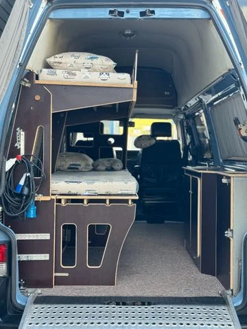 Volkswagen T4 2.4d WoMo AHK Alu Leder Rampe Hoch+Lang – 11