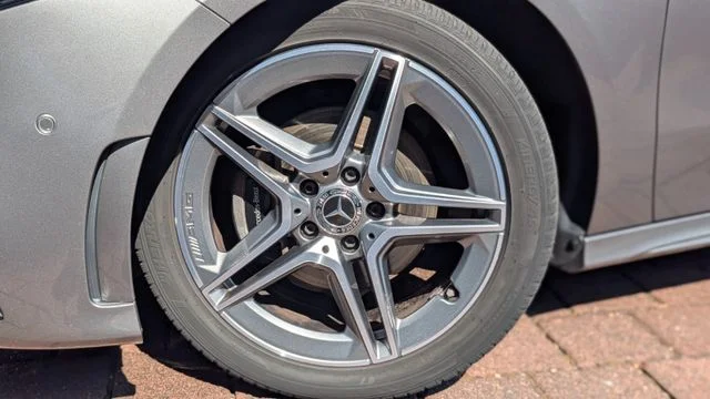 MERCEDES-BENZ A 200 – 9