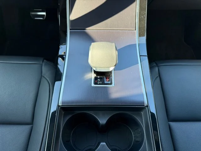 Land Rover Range Rover Velar – 15