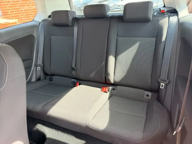 VW Golf – 11