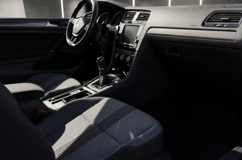 Volkswagen Golf – 9