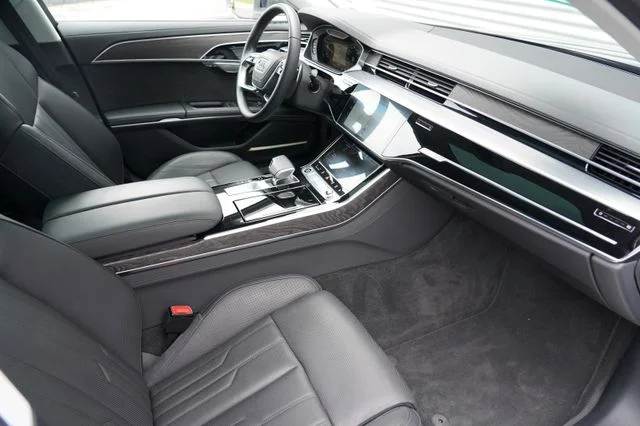 AUDI A8 – 31