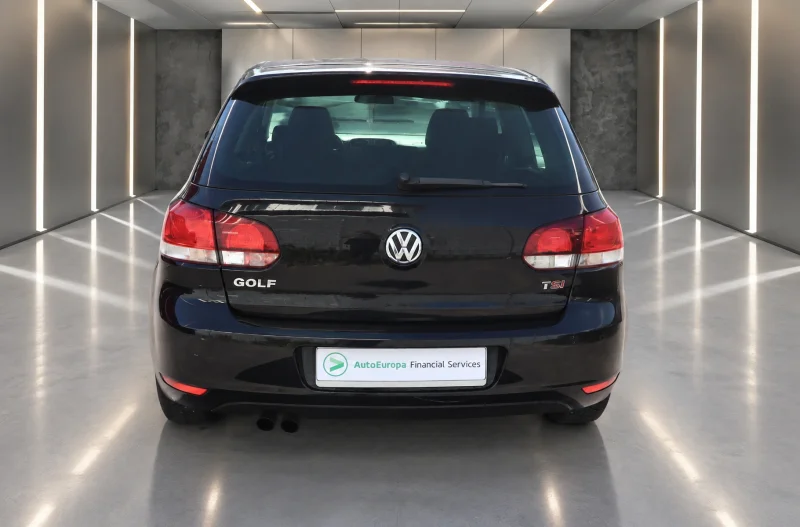 Volkswagen Golf – 6