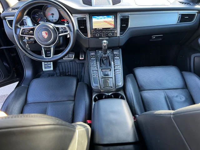 Porsche Macan – 9