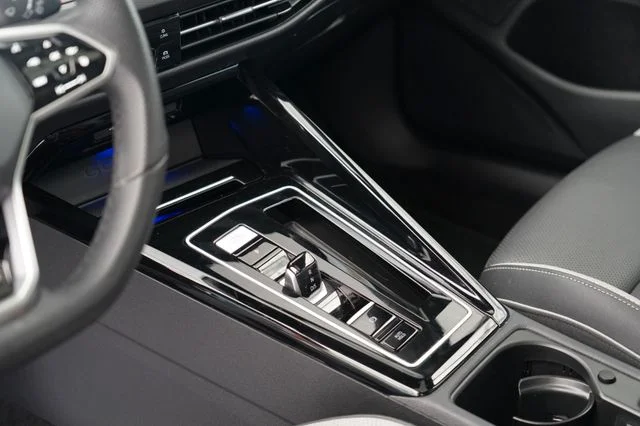 VW Golf – 13